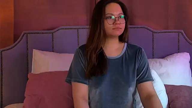 ShyMariam's Live XXX Chat