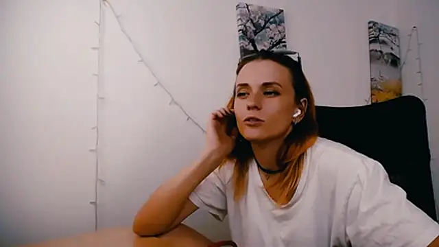 צ'אט XXX בשידור חי של PeppyMia