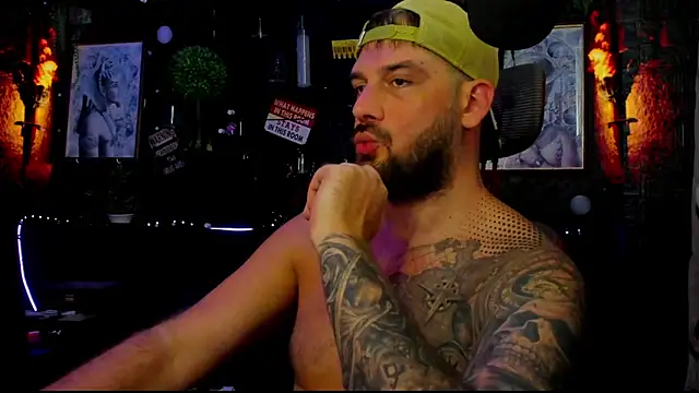 LexHardy live XXX chat