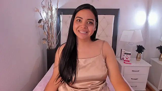 Gaby_Herreraa 现场XXX聊天