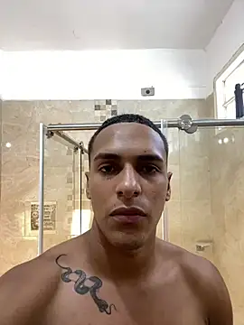 lucas837481's Live XXX Chat