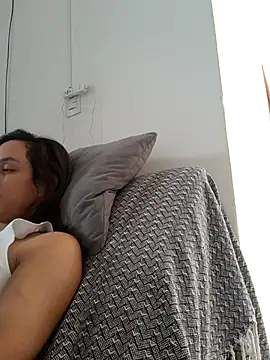 Chat +18 de ofjuliaa ao vivo