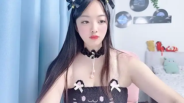 Winnie666999 即時 XXX 聊天