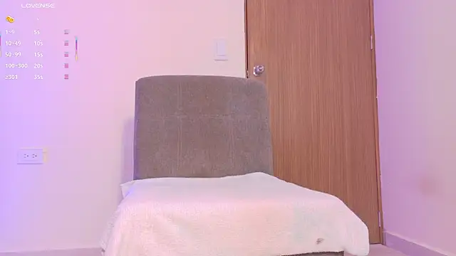 Chat +18 de _miss_mia ao vivo