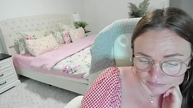 Vika73 – Naživo XXX chat