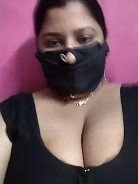 pinkisaha75 Adlı Modelin Canlı XXX Sohbeti