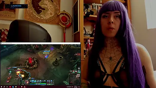 Chat XXX en directo de Hisato111