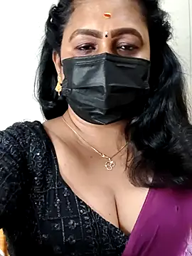 Czat XXX na żywo – mallu_flower