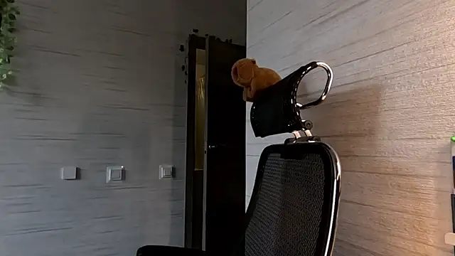 Pokazy przed kamerką – Einar_Nut