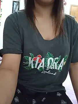 Tanha18n Live XXX chat