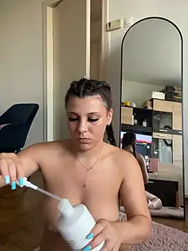 Chat +18 de NatashaXVibe ao vivo