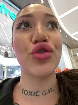 Chat XXX ao vivo de SaintSquirt
