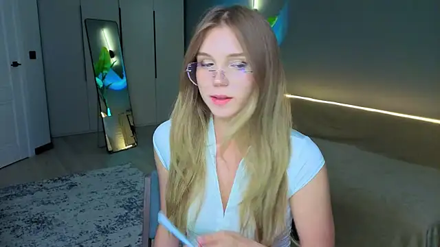 Chatroom XXX en direct de linakorvin