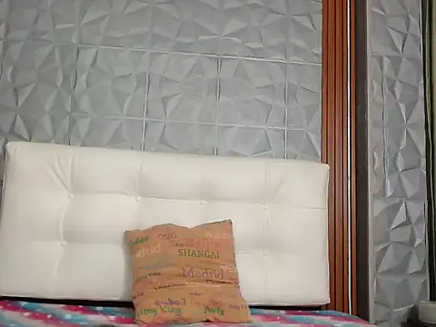 دردشة Axela_Milf الجنسية المباشرة