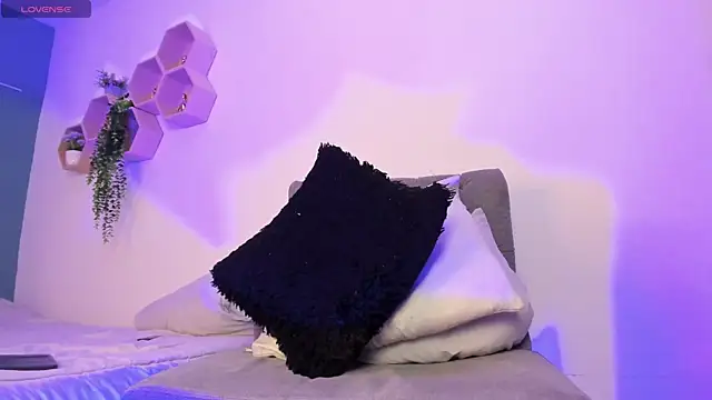 XXX chat uživo modela CaioValerio