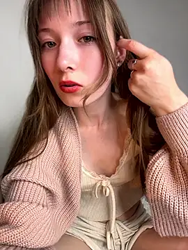 Strawberry_Senpai Adlı Modelin Canlı XXX Sohbeti