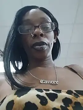 Jasmine_FullsShine's Live XXX Chat