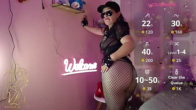BLONDIE_TATIS' Live XXX Chat