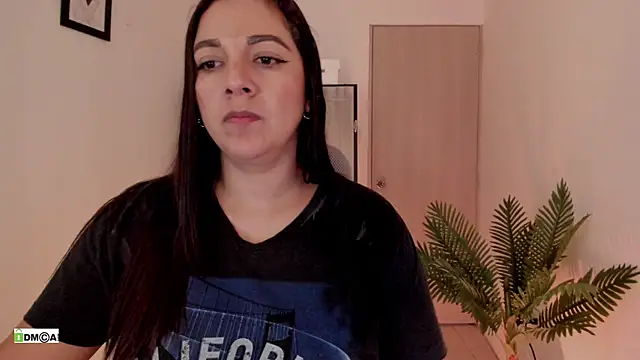 urcute_kitten Chat XXX live