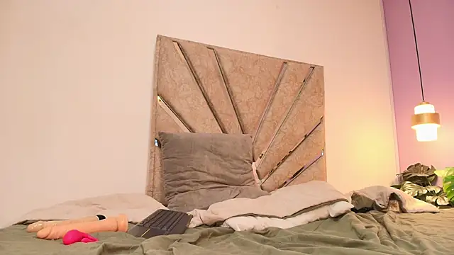 aleskahoffman1's Live XXX Chat