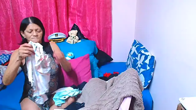 sluttyrox 现场XXX聊天