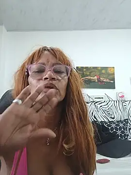 BustyMilf_'s Live XXX Chat