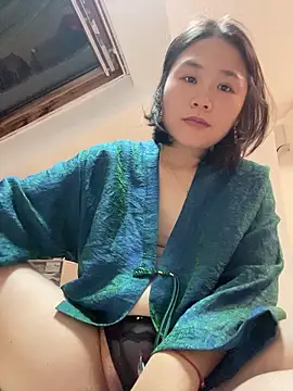 Iridessa-'s Live XXX Chat