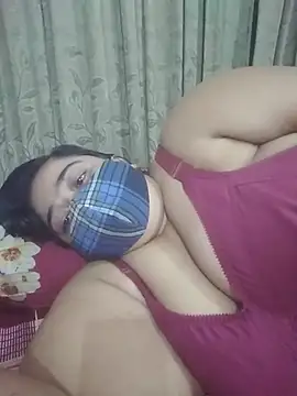 momo_loves 即時 XXX 聊天