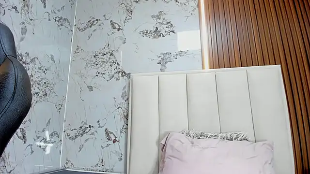 Chat +18 de MILEY_JOAS2 ao vivo