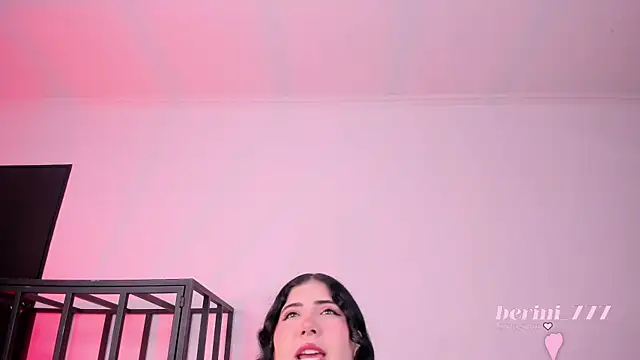 AmberiniHoffman's Live XXX Chat