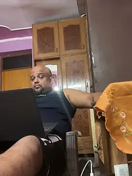 Czat XXX na żywo – Dick_6inches_Delhi
