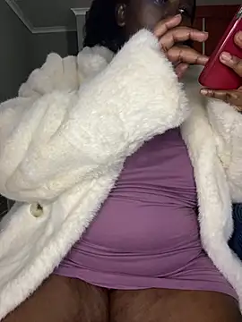 XXX chat uživo modela fatpussydallx