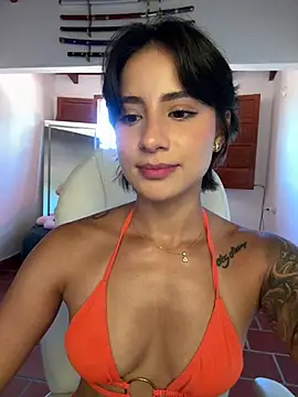 Chatroom XXX en direct de Ale_Lewis