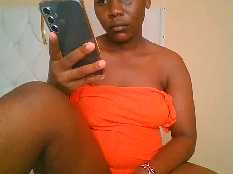 Chat +18 de spicyboobs66 ao vivo