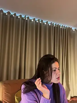 Zandrina 라이브 XXX 채팅