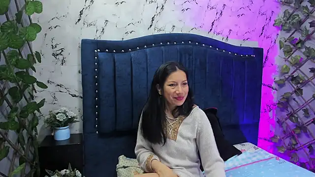 Chatroom XXX en direct de Megaan_Collins