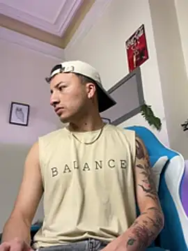 Alexander_Klain Chat XXX in diretta