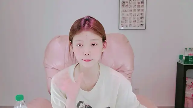 yang_12 live XXX chat