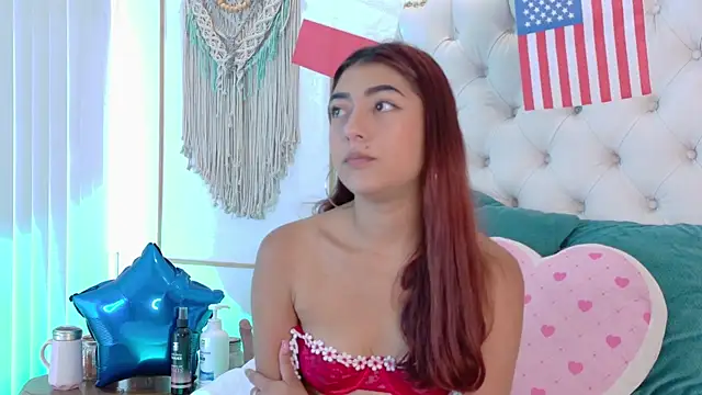 Chat +18 de Sara_funy ao vivo