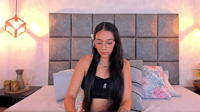 Roseaurora's Live XXX Chat