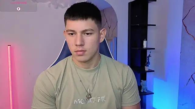 JamesCr_'s Live XXX Chat