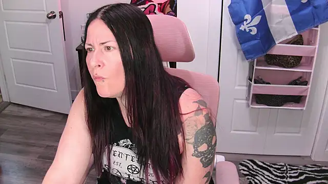 gennyrock Live XXX Chat