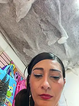 IsabellaMariet 라이브 XXX 채팅