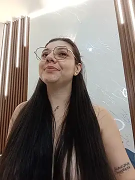 CarolinaMejia Adlı Modelin Canlı XXX Sohbeti