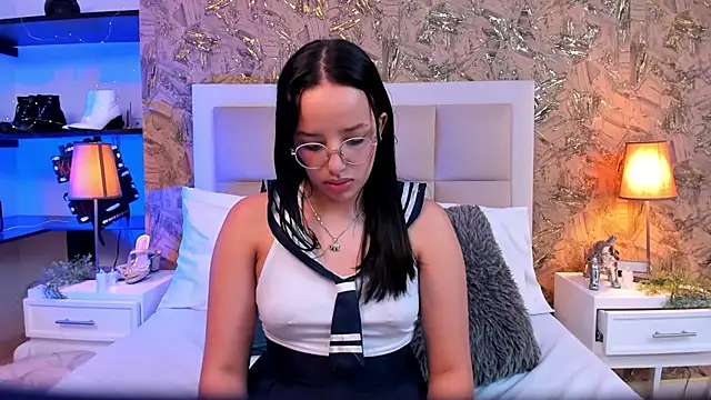 צ'אט XXX בשידור חי של ValkyriaSteel