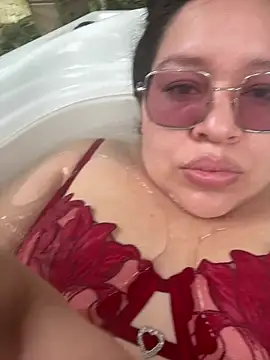 Lovelipsbig's Live XXX Chat