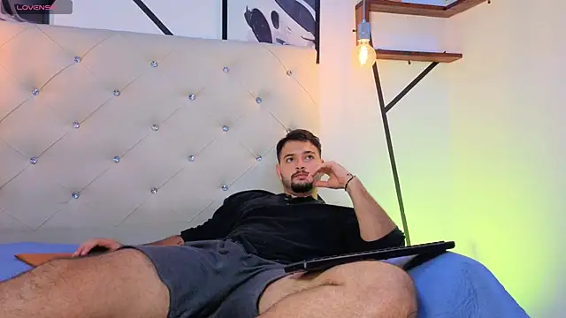 XXX chat uživo modela Andres_fire
