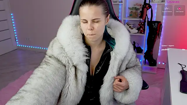 QueenAliceX's Live XXX Chat