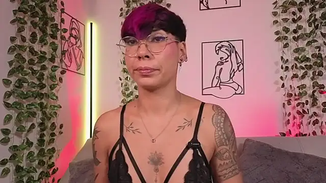 Czat XXX na żywo – MiaMorgan_