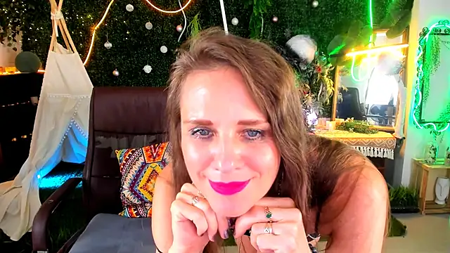 EmiliaBedy Live XXX-chat